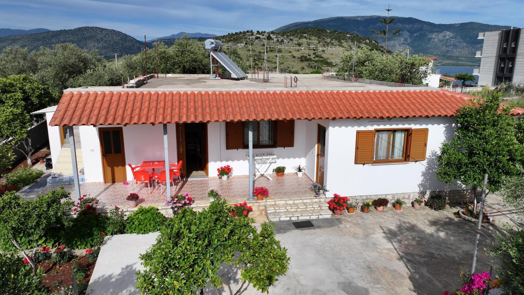 Brahimi Guest House Ksamil Exterior foto